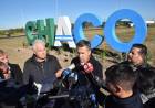 BIENAL 2024: NUEVO CARTEL DE BIENVENIDA A LOS VISITANTES EN LA ROTONDA FRENTE AL PEAJE