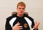 HAYDEN DAVIS, DE BUSCAVIDA Y VENDEDOR FRACASADO A PIEZA CLAVE DE LA CRIPTOESTAFA