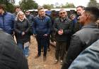 EL SAUZALITO: EL GOBERNADOR ZDERO ENTREGÓ REPRODUCTORES CAPRINOS PARA PROMOVER EL DESARROLLO GANADERO DE LA ZONA