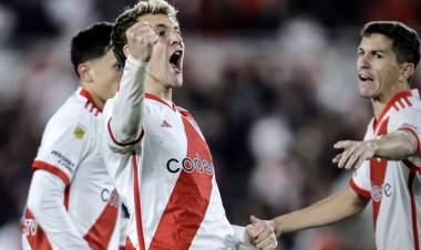 CUÁNDO JUEGA RIVER VS DEPORTIVO RIESTRA