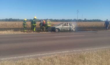 INCENDIO DE VEHÍCULO