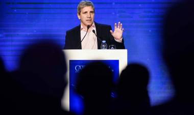 CAPUTO MANDA A LA GENTE A VENDER DÓLARES