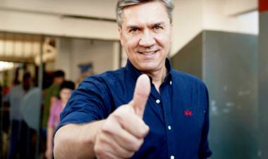 EL GOBERNADOR ZDERO ANUNCIÓ EL PAGO DE LA CLÁUSULA GATILLO 