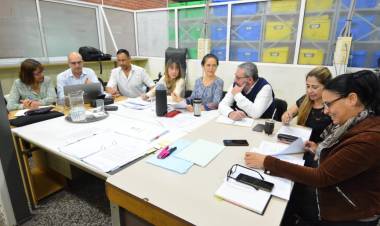 NUEVO CRONOGRAMA: EL 23 DE OCTUBRE SERÁN LAS ELECCIONES DOCENTES Y NO DOCENTES 