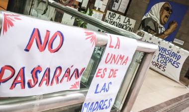 CAAMAÑO AMPLIÓ LA DENUNCIA POR LA INTERVENCIÓN DE MILEI A LA UNIVERSIDAD DE LAS MADRES