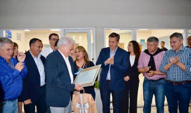 PRESIDENCIA ROCA: EL GOBERNADOR ZDERO INAUGURÓ LAS REFACCIONES Y LA AMPLIACIÓN DEL HOSPITAL LOCAL