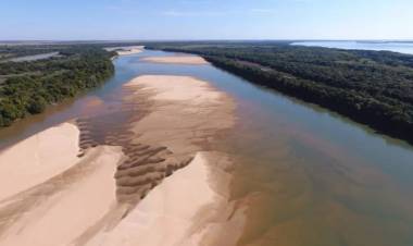 EL PARANÁ A LA ALTURA DE BARRANQUERAS ALCANZÓ NIVELES CRÍTICOS Y PODRÍA LLEGAR A LOS 0.5 METROS