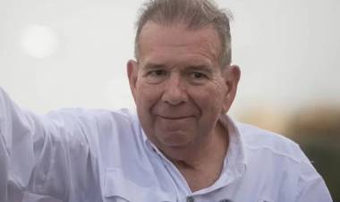 EDMUNDO GONZÁLEZ URRUTIA ABANDONA VENEZUELA Y RECIBE ASILO POLÍTICO EN ESPAÑA