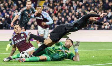 CHAMPIONS LEAGUE: DIBU MARTÍNEZ LA ROMPIÓ EN EL TRIUNFO DEL ASTON VILLA ANTE BAYERN MÚNICH
