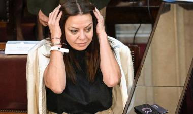 PETTOVELLO DEJA EN SUSPENSO A 60 MIL BENEFICIARIOS DE PLANES SOCIALES