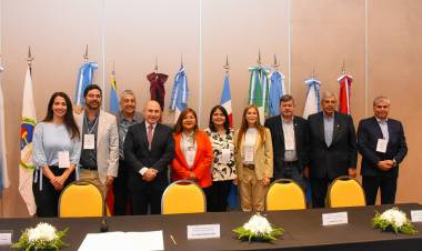 LEGISLADORES CHAQUEÑOS PARTICIPAN EN EL PARLAMENTO DEL NORTE GRANDE EN SALTA