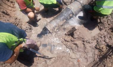 SAMEEP: MÚLTIPLES REPARACIONES EN LOS ACUEDUCTOS CARPINCHO MACHO Y NORTE, COLONIA BENITEZ-MARGARITA BELÉN