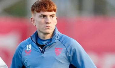 VALENTÍN BARCO NEGÓ SU SALIDA DEL SEVILLA DE ESPAÑA