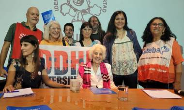 ESTELA DE CARLOTTO: "LLAMAMOS AL MUNDO A QUE MIRE LO QUE ESTÁ SUCEDIENDO EN ARGENTINA Y ACTÚE EN CONSECUENCIA"