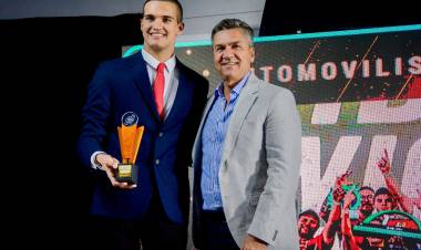 EL GOBERNADOR ZDERO ACOMPAÑÓ ANOCHE LA 42° EDICIÓN DE LA FIESTA DEL DEPORTE CHAQUEÑO