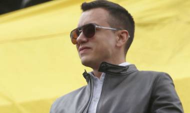 ECUADOR: NOBOA CEDE POR TRES DÍAS LA PRESIDENCIA A LA VICEPRESIDENTA INTERINA