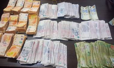 RURALES SECUESTRAN MADERA Y DEMORAN UN CIUDADANO CON MÁS DE TRES MILLONES DE PESOS