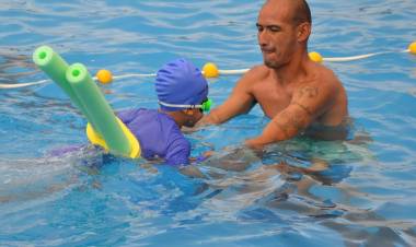 INSTITUTO DEL DEPORTE: ESCUELA DE NATACIÓN CON INSCRIPCIONES ABIERTAS AL SEGUNDO TURNO