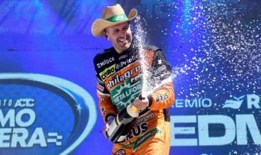 TRIUNFO EN IDIOMA CASTELLANO