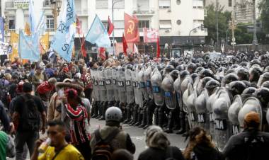 NADA DETIENA LA NUEVA MARCHA DE LOS JUBILADOS