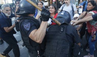 LOS GASTOS MILLONARIOS DE PATRICIA BULLRICH PARA REPRIMIR LAS PROTESTAS