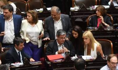 EL CONGRESO VUELVE A DESAFIAR AL GOBIERNO DE JAVIER MILEI