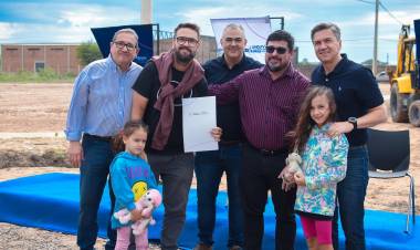 CHACO PRODUCTIVO: EN MIRAFLORES, ZDERO INAUGURÓ REFACCIONES EN EL CEDEPRO Y ACOMPAÑÓ LA XVI EXPOSICIÓN ROTATIVA DEL PROGANO