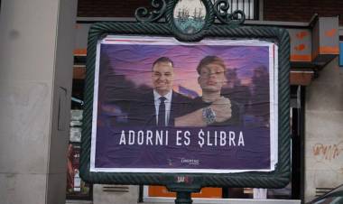 "ADORNI ES $LIBRA" Y "ADORNI ES REPRESIÓN": LOS AFICHES QUE APARECIERON CONTRA EL VOCERO Y CANDIDATO