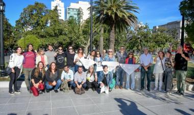 HOMENAJEARON A LAS MADRES DE LA PLATA