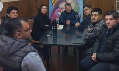 EL MUNICIPIO COORDINA LOS DETALLES PARA EL ACTO Y DESFILE DEL 9 DE JULIO “DÍA DE LA INDEPENDENCIA”