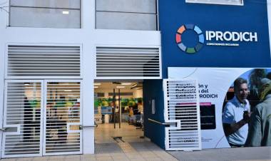DURANTE EL RECESO ADMINISTRATIVO, IPRODICH MANTIENE LA ATENCIÓN A LA COMUNIDAD