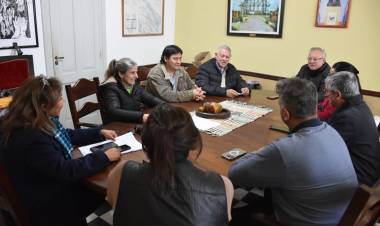 VILLA ÁNGELA: DOLORES GARCÍA INICIÓ REUNIONES CON COMPARSAS PARA ORGANIZAR EL CARNAVAL 2026