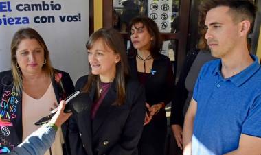 LA VICEGOBERNADORA SCHNEIDER ENCABEZÓ JORNADA DE PREVENCIÓN Y SALUD INTEGRAL EN ADOLESCENTES