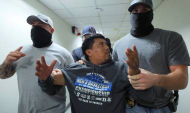 TODO LO QUE LOS INMIGRANTES SIN PAPELES APORTAN A LA ECONOMÍA DE EE.UU.