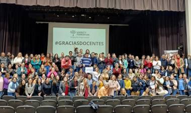 CAPACITACIÓN DOCENTE: SEGUNDO ENCUENTRO PRESENCIAL SOBRE APRENDIZAJE BASADO EN PROYECTOS QUE APORTAN A LA TRANSFORMACIÓN DE LA ESCUELA SECUNDARIA