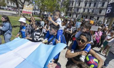 "TENEMOS DERECHO A UNA VIDA DIGNA"