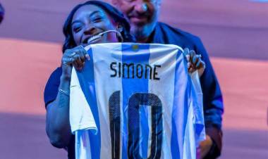 LA SORPRESIVA VISITA DE SIMONE BILES A LA ARGENTINA