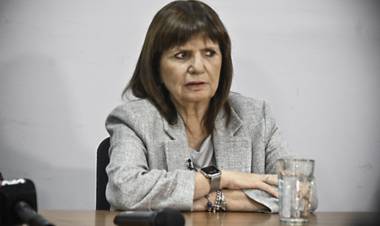 BREGMAN PIDE QUE BULLRICH EXPLIQUE SUS VÍNCULOS CON MACHADO