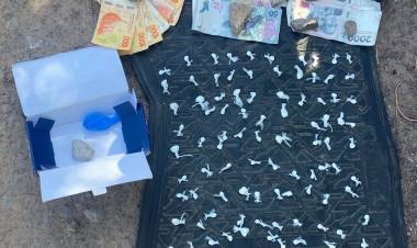 LO ATRAPARON CON MÁS DE 100 BOCHITAS DE COCAÍNA EN ZONA SUR