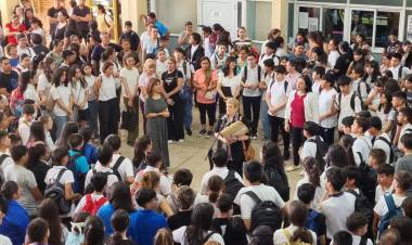 EDUCACIÓN TOMÓ EXÁMENES DE INGRESO A PRIMER AÑO, EN CINCO ESCUELAS SECUNDARIAS CON ALTA DEMANDA DE VACANTES