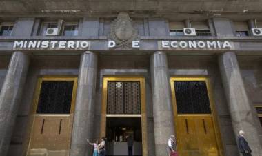 GOBIERNO EMITE DEUDA POR MÁS DE $32 BILLONES Y US$3.500 MILLONES: LOS DETALLES DE LA LICITACIÓN