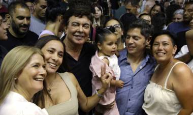 FERNANDO ESPINOZA, AXEL KICILLOF Y VERÓNICA MAGARIO DESPIDIERON EL AÑO CON UN MASIVO ENCUENTRO DE UNIDAD.