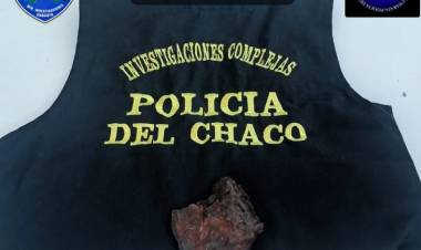 DEL CIELO A FACEBOOK: QUISO HACER NEGOCIO CON UN METEORITO Y LO ARRESTARON