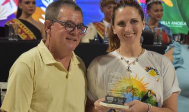 VILLA ÁNGELA RECONOCIÓ EL APORTE CULTURAL DE SUS COMPARSAS EN LOS SÚPER CARNAVALES 2026