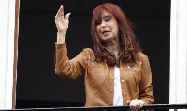 QUE LE QUITEN LA TOBILLERA ELECTRÓNICA A CFK