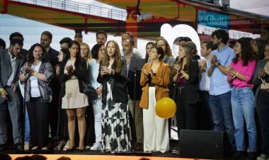 VIDAL, EN EL CONGRESO DEL PRO: "NOS ESTAMOS PREPARANDO PARA COMPETIR EN TODO EL PAÍS EN 2027“