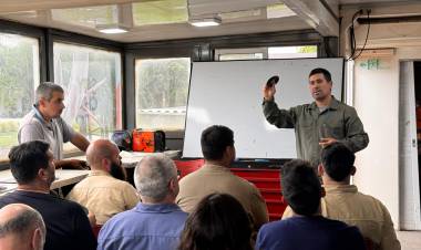 INICIARON LAS PRÁCTICAS DEL CURSO DE FABRICACIÓN DE MUEBLES EN METAL Y MADERA DEL PROGRAMA SOY CHACO TRABAJO