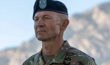 GOBIERNO DE TRUMP ORDENÓ EL RETIRO INMEDIATO DEL JEFE DEL ESTADO MAYOR DEL EJÉRCITO DE LOS ESTADOS UNIDOS