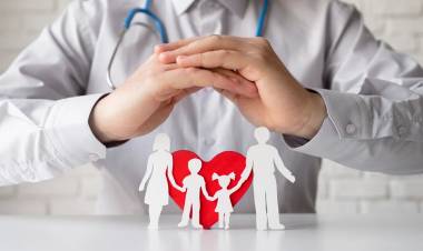 ACCESO, INFORMACIÓN Y PREVENCIÓN: PILARES PARA UNA SALUD UNIVERSAL