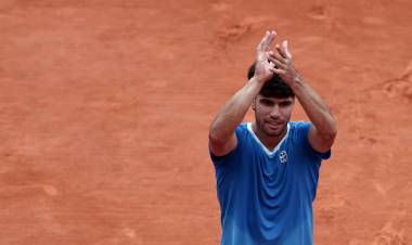 MONTECARLO: ALCARAZ Y SINNER PASARON A SEMIFINALES Y YA SE MIRAN DE REOJO